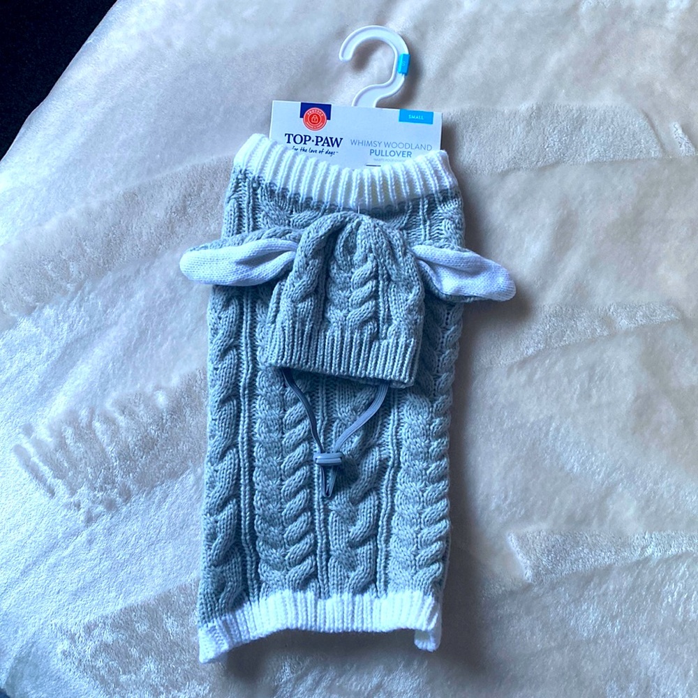 Small Dog sweater with matching hat. New/tags on!